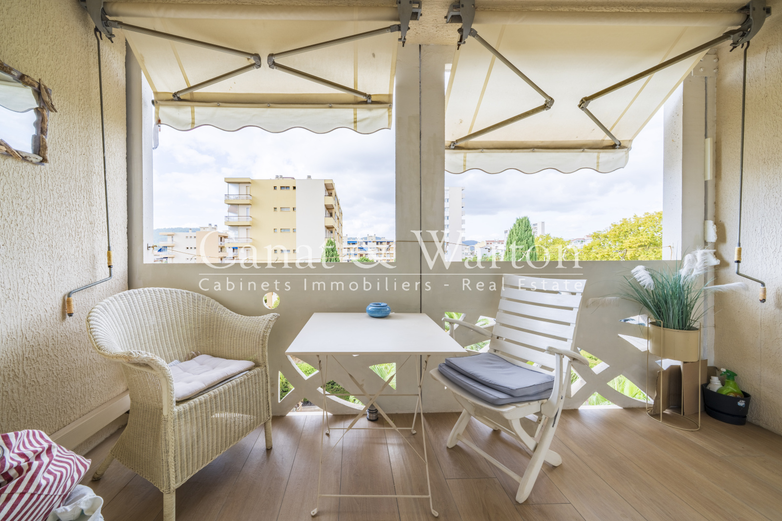 Appartement 5 pièces 147 m² · à Hyeres · 147 m² · 600 000 €