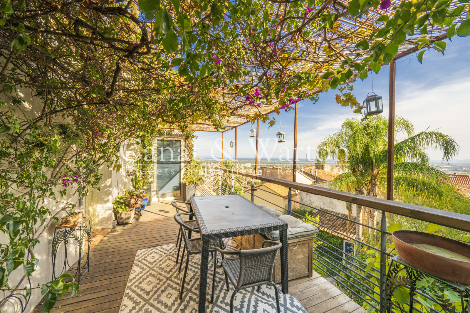 Maison 6 pièces 204 m² · à Hyères · 204 m² · 1 085 000 €