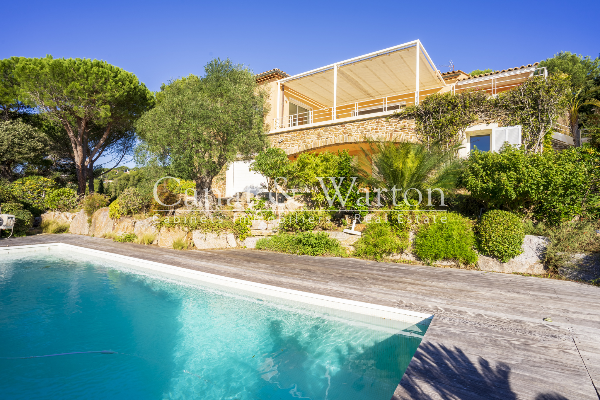 Vente EXCLUSIVITE ! HYERES VILLA SUR L'EAU PRESQU'ILE DE GIENS Hyères