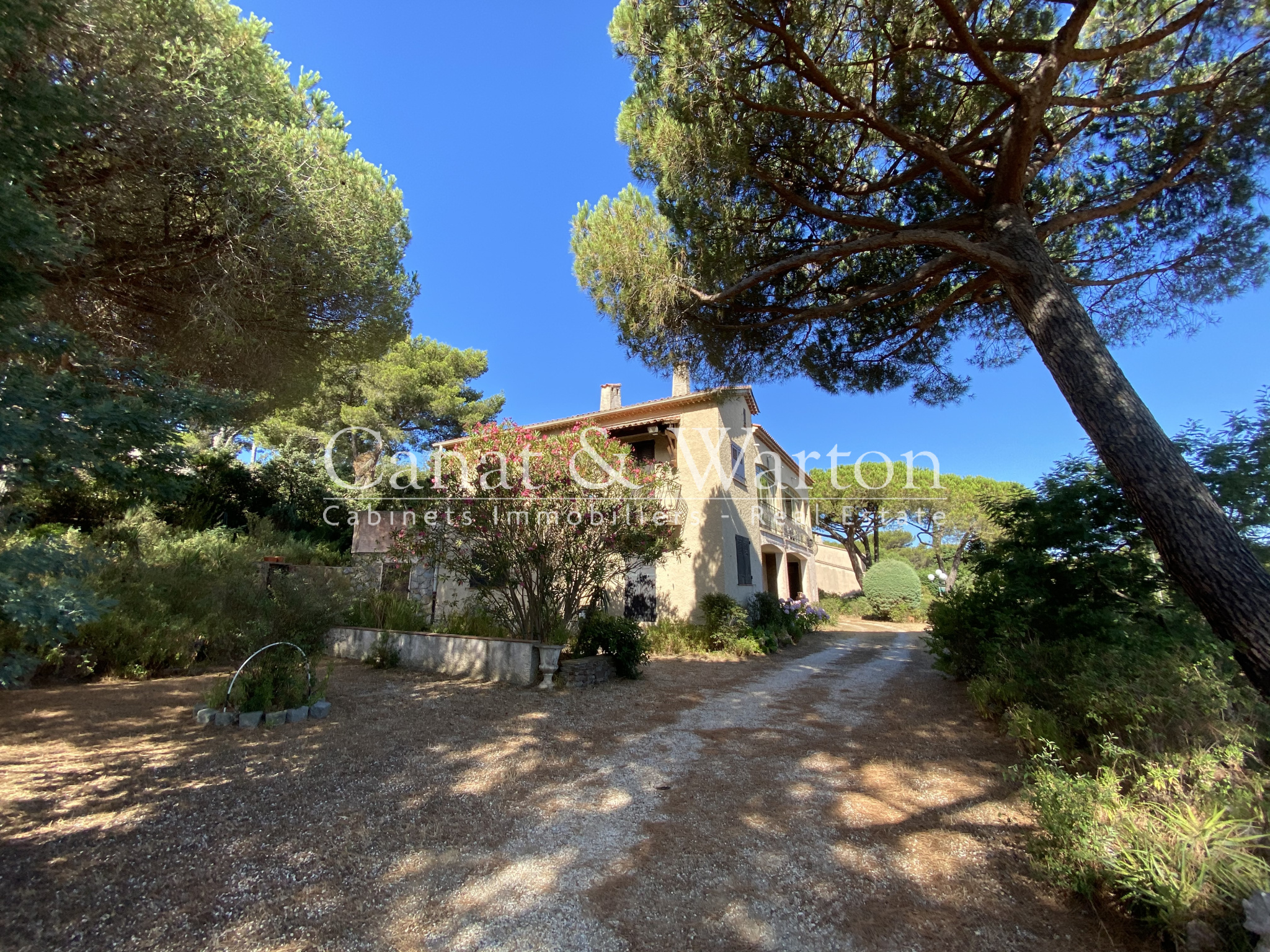Vente HYERES PRESQU'ILE DE GIENS VUE MER Hyères maison / villa à