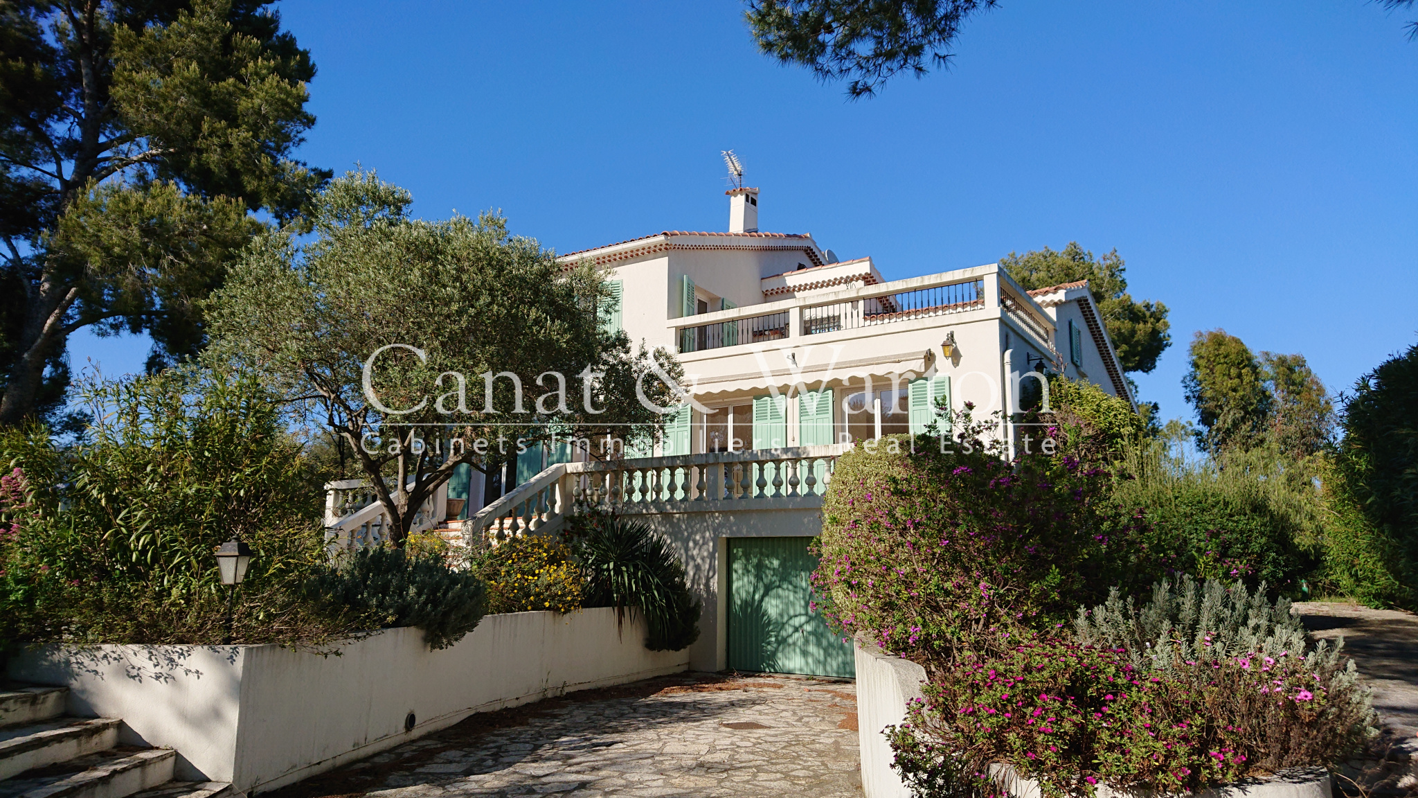 Vente LA GARDE Grande maison familiale de 315 m² sur une très belle