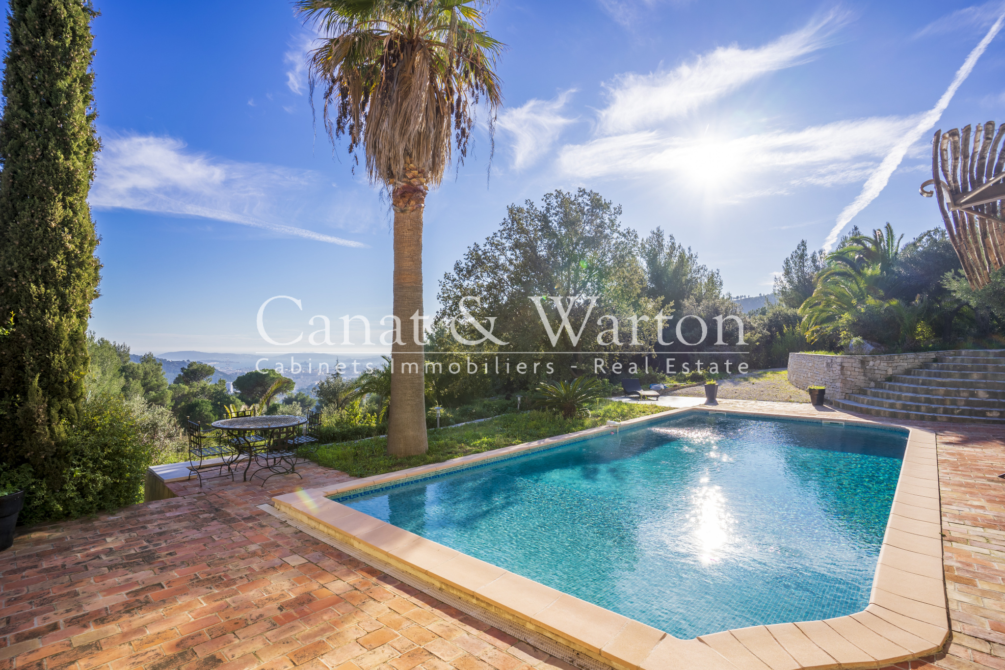 Vente VILLA VUE MER TOULON OUEST AVEC PISCINE Toulon maison / villa à