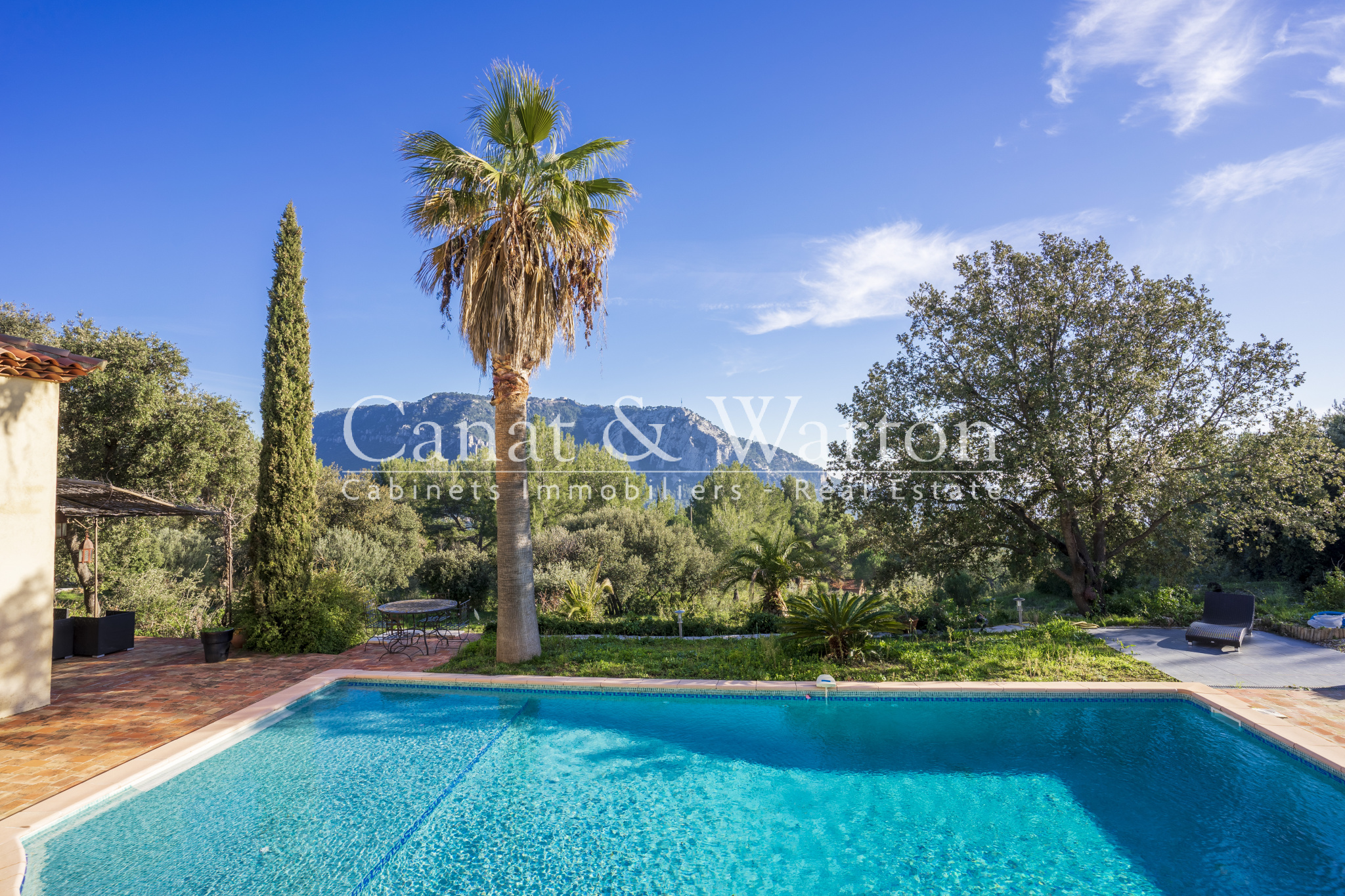 Vente VILLA VUE MER TOULON OUEST AVEC PISCINE Toulon maison / villa à