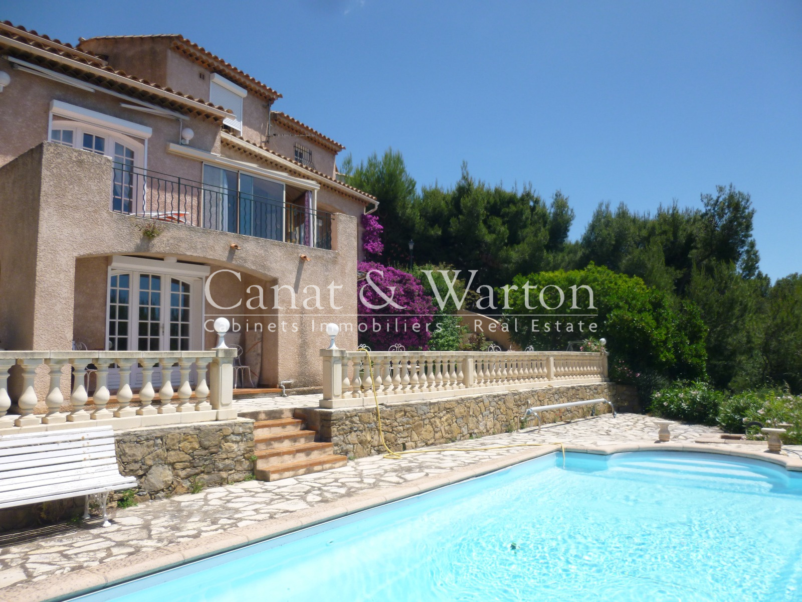 Vente Villa vue dégagée et mer, 200 m², piscine TOULON FARON Ouest