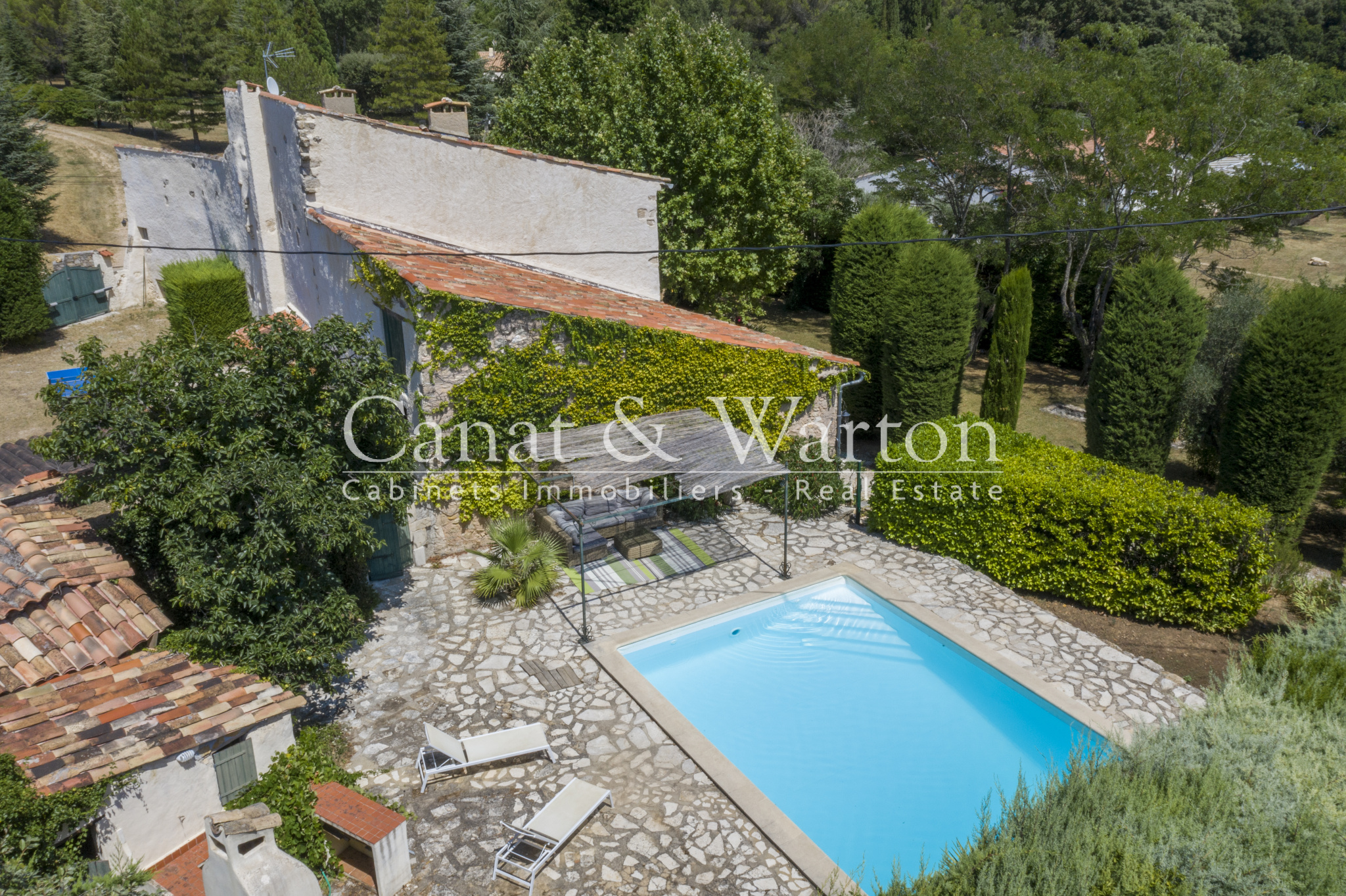 Maison et appartement à vendre en campagne dans le Var (83)
